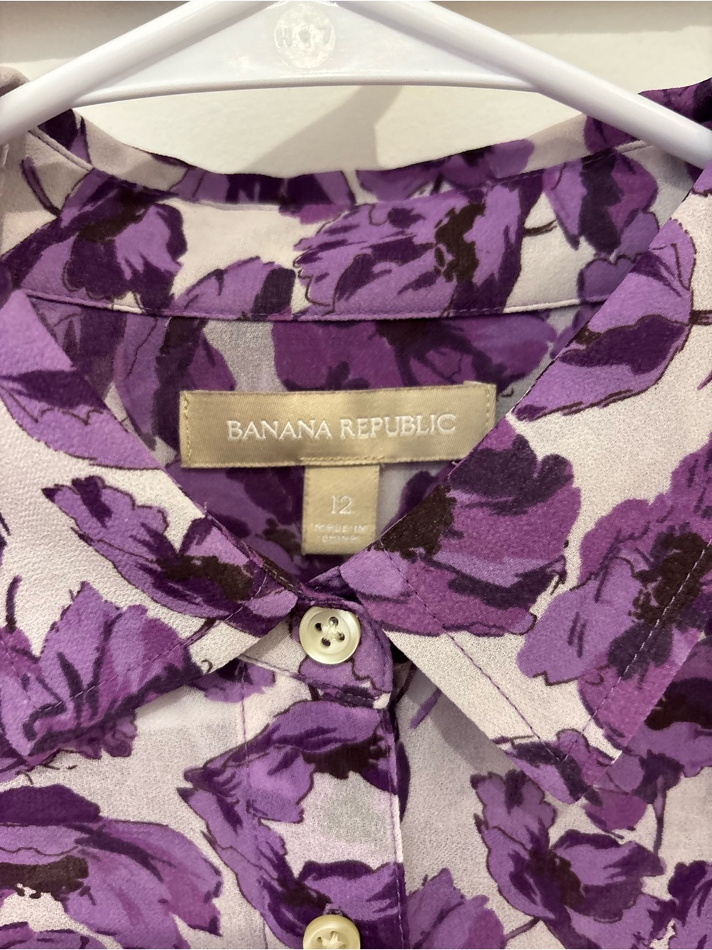 Banana republic blouse - Picture 2 of 3
